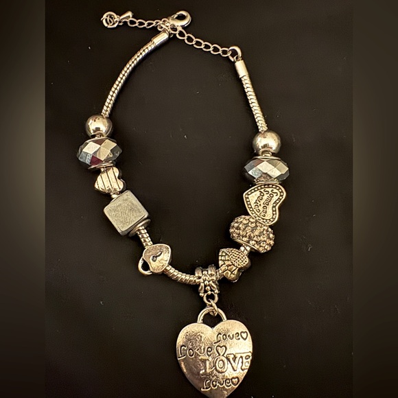 Elegant Silver Charm Bracelet - Picture 5 of 5